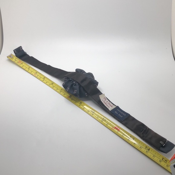 Jos. A. Bank Flower Neck Bend. VTG Rare Find All silk - Picture 5 of 6